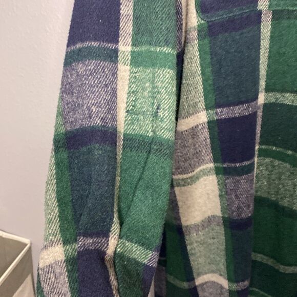Fall Plaid Oversized Long Collared Full Button Front Shirt Jacket Size Medium - Picture 7 of 12